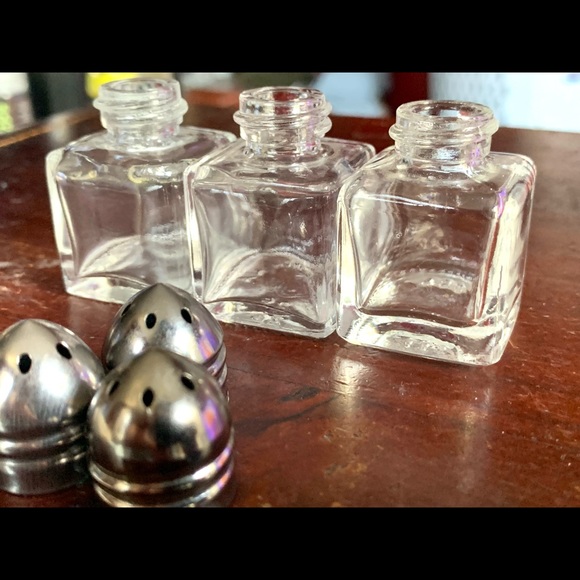 Vintage Mini Glass Salt + Pepper Shakers Set of 3 Glassware Collectible Dining - Picture 3 of 5